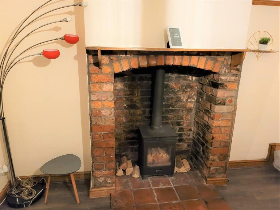 Nice 4-Bedroom Vacation Home With Indoor Fireplace Wellington  Ngoại thất bức ảnh